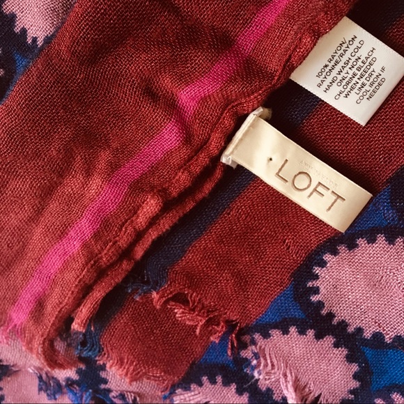 Ann Taylor LOFT Patterned Scarf - Picture 4 of 6